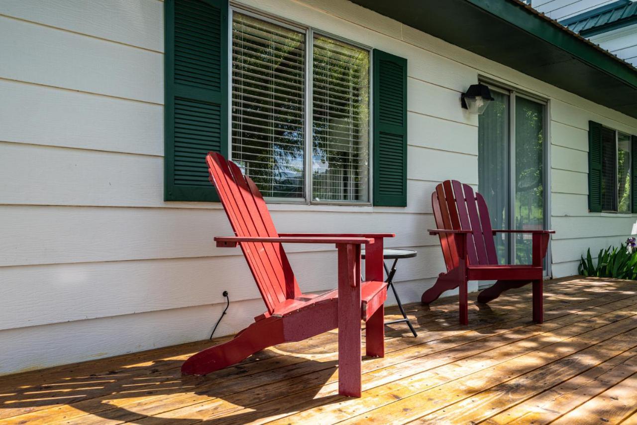 Dempsey Meadows Inn Lava Hot Springs Exterior foto